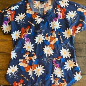 Printed scrub top